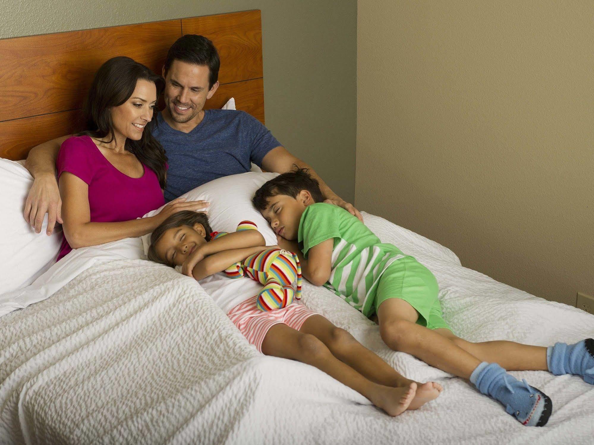 Woodspring Suites Greenville Central I-85 Екстериор снимка